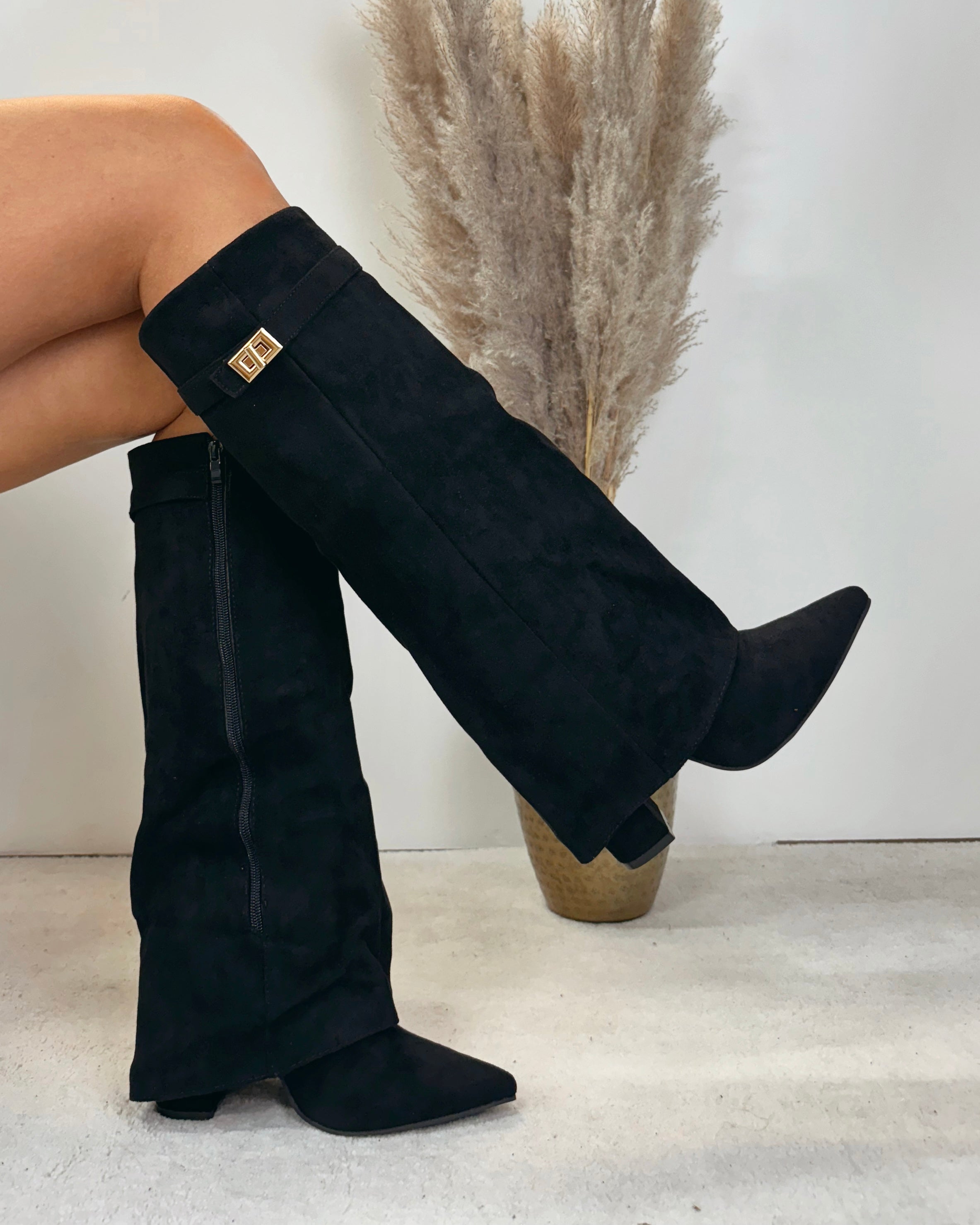 Classic Boot | Timeless Design - Black